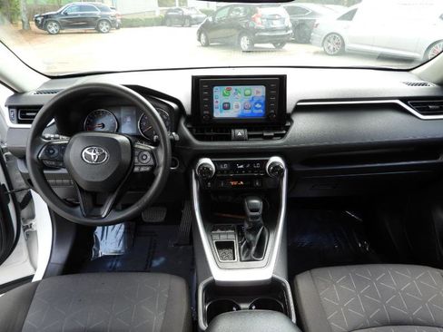 Used 2019 Toyota RAV4 XLE image 3