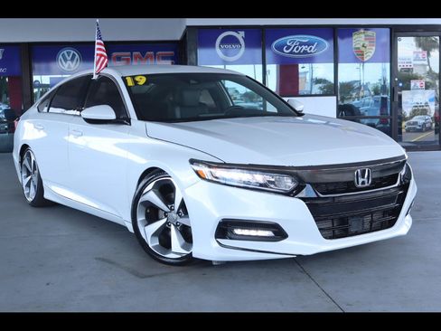 Used 2019 Honda Accord Sport image 1