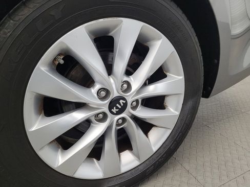 Used 2018 Kia Optima EX w/ Premium Package image 31