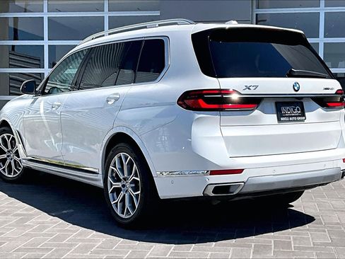 Used 2025 BMW X7 xDrive40i AWD/4WD image 12