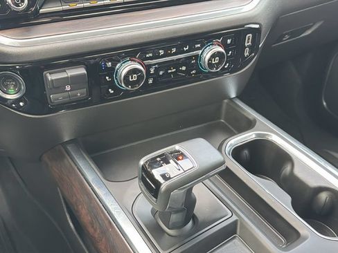 Used 2025 GMC Sierra 1500 SLT RWD image 24