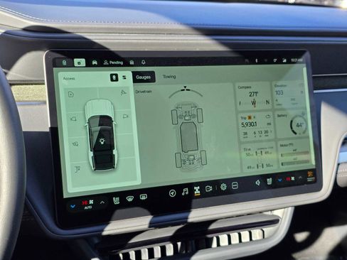 Used 2025 Rivian R1S Adventure image 25