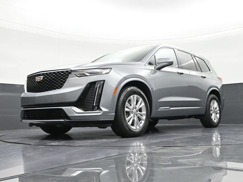 Certified 2023 Cadillac XT6 Luxury FWD image 17