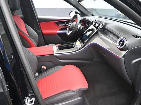 Used 2025 Mercedes-Benz GLC 300 GLC 300 image 29