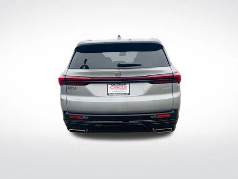 Used 2025 Buick Enclave Sport Touring image 6