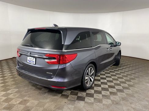 Used 2023 Honda Odyssey Touring image 9