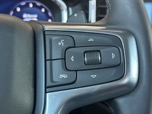 Used 2025 Chevrolet Silverado 1500 LT Trail Boss w/ Convenience Package II AWD/4WD image 36