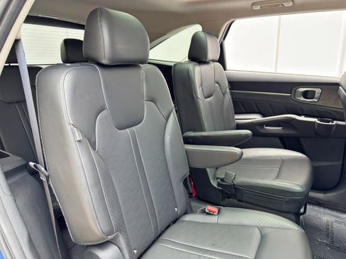 Used 2024 Kia Sorento SX AWD/4WD image 40