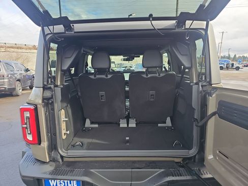 New 2026 Ford Bronco Badlands image 14