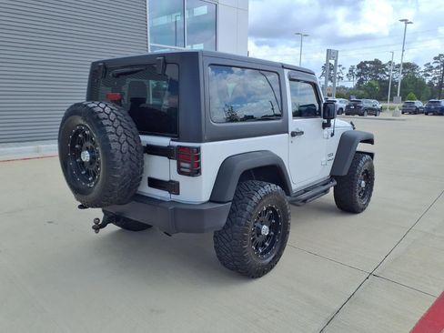 Used 2015 Jeep Wrangler Sport w/ Quick Order Package 24S AWD/4WD image 8