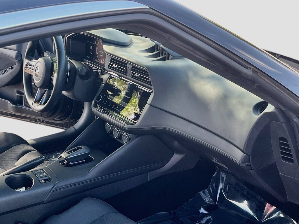 Used 2025 Nissan Z Performance w/ Floor Mat Package RWD image 26