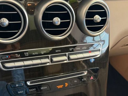 Used 2019 Mercedes-Benz GLC 300 image 22