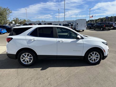 Used 2023 Chevrolet Equinox LT image 11