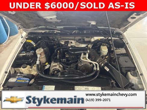 Used 2000 Chevrolet S10 Pickup LS w/ Preferred Equipment Group image 12