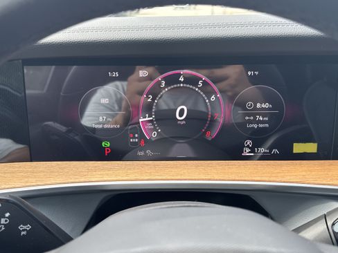New 2026 Volkswagen Tiguan SEL R-Line AWD/4WD image 33