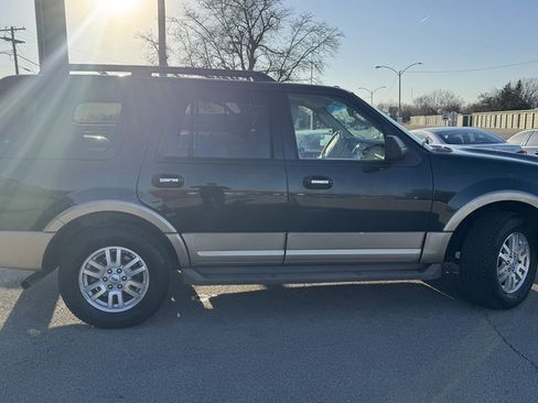 Used 2014 Ford Expedition XLT w/ Equipment Group 201A image 7