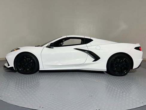 Used 2023 Chevrolet Corvette Stingray Preferred Cpe w/ 2LT image 38