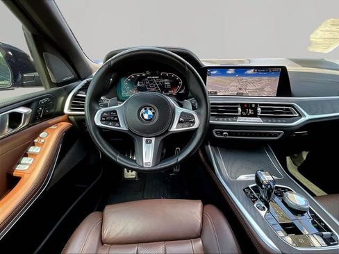 Used 2022 BMW X7 M50i AWD/4WD image 10