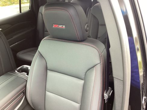 New 2026 Chevrolet Traverse Z71 w/ Enhanced Driving Package image 11