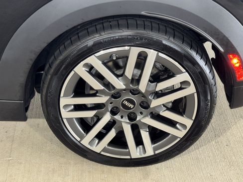 Used 2025 MINI Cooper S FWD image 32