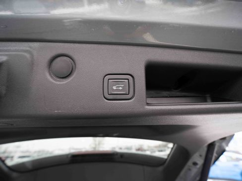 Used 2024 Chevrolet Equinox RS image 29