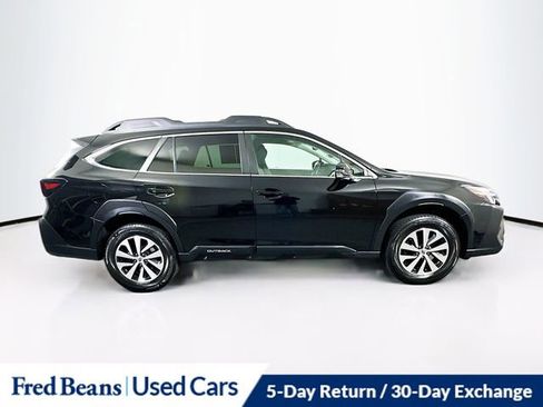 Used 2023 Subaru Outback Premium AWD/4WD image 13