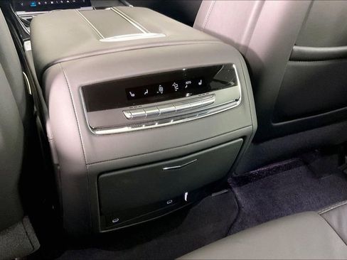 Used 2025 Cadillac Escalade Sport w/ Touring Package image 34