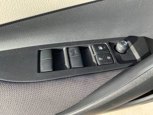 Used 2026 Toyota Corolla LE w/ LE Premium Package FWD image 12