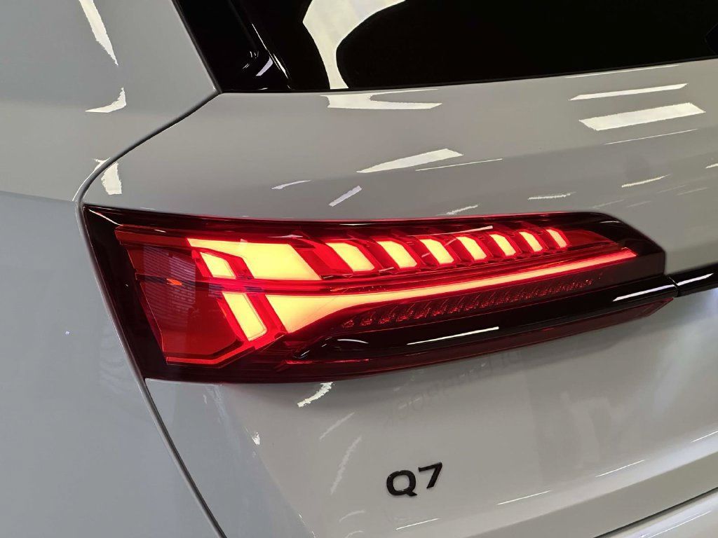 Used 2026 Audi Q7 2.0T Premium AWD/4WD image 13