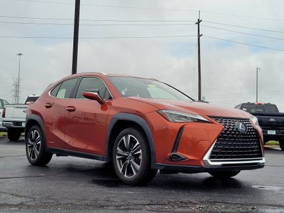 Used 2019 Lexus UX 250h w/ Accessory Package 2