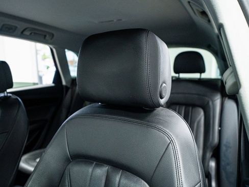 Used 2019 Audi Q5 2.0T Premium image 40