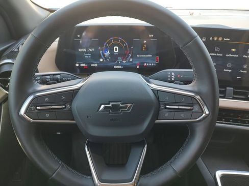 Used 2026 Chevrolet Equinox ACTIV AWD/4WD image 11