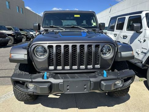 Used 2023 Jeep Wrangler Unlimited Rubicon 4xe w/ Steel Bumper Group AWD/4WD image 7