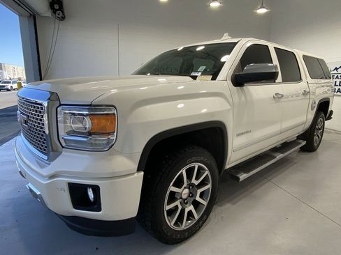 Used 2015 GMC Sierra 1500 Denali AWD/4WD image 4