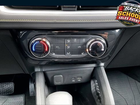 Used 2024 Chevrolet TrailBlazer ACTIV w/ Driver Confidence Package AWD/4WD image 32