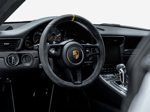 Used 2019 Porsche 911 GT3 RS RWD image 44