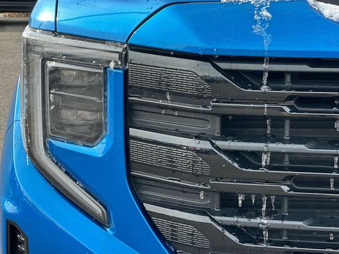 Used 2023 GMC Sierra 1500 Elevation image 46