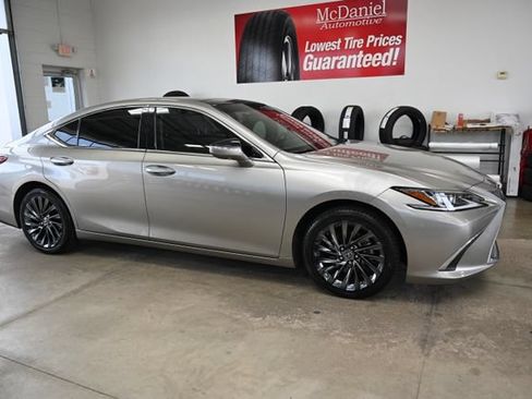 Used 2019 Lexus ES 350 w/ Accessory Package 2 FWD image 4