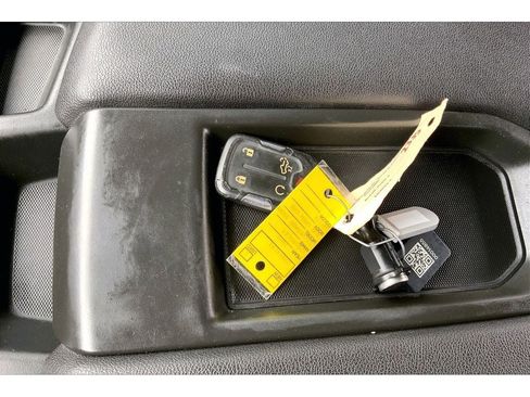 Used 2022 Chevrolet Silverado 3500 LTZ w/ Gooseneck/5TH Wheel Package image 13