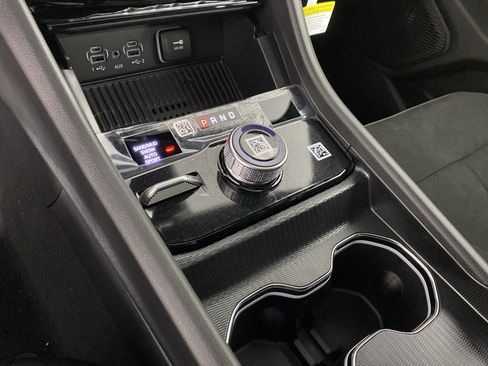 New 2026 Jeep Grand Cherokee Altitude image 28