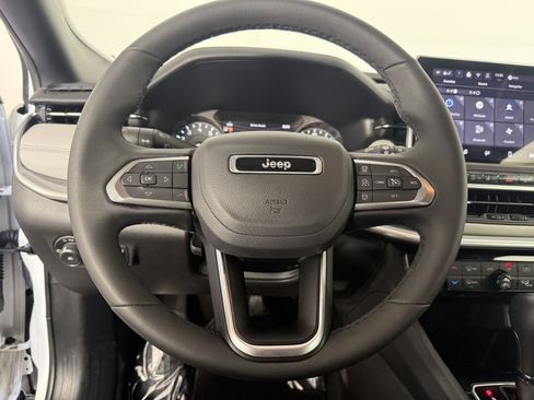 Used 2025 Jeep Compass Limited AWD/4WD image 20