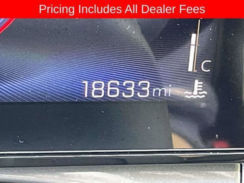 Used 2025 Chevrolet Trax ACTIV w/ Driver Confidence Package FWD image 25