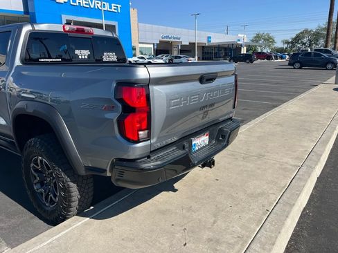 Used 2023 Chevrolet Colorado ZR2 w/ ZR2 Convenience Package III AWD/4WD image 32