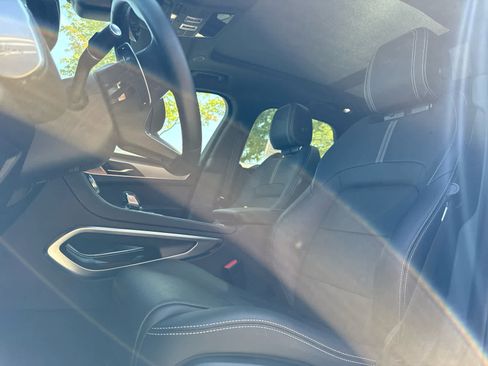 Certified 2025 Jaguar F-PACE R-Dynamic S image 11