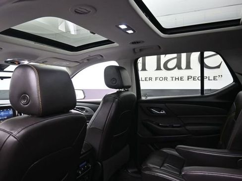 Used 2021 Chevrolet Traverse LT w/ LT Premium Package AWD/4WD image 26