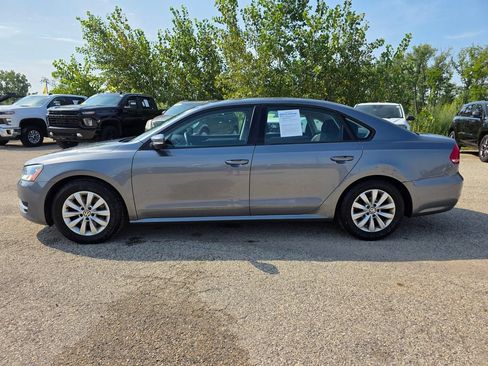 Used 2015 Volkswagen Passat 1.8T S FWD image 5