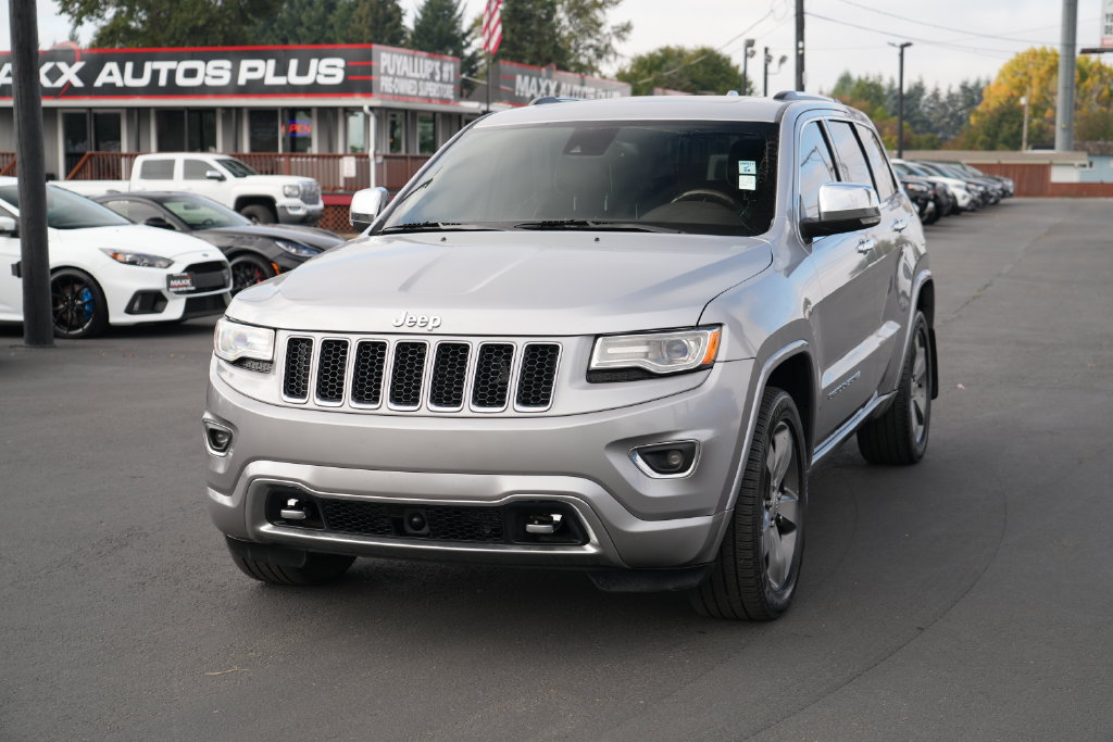 Used 2015 Jeep Grand Cherokee Overland w/ Advanced Technology Group AWD/4WD image 4