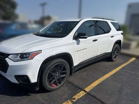 Used 2021 Chevrolet Traverse Premier w/ Redline Edition AWD/4WD image 38