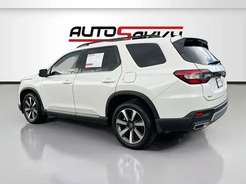 Used 2025 Honda Pilot Elite image 5