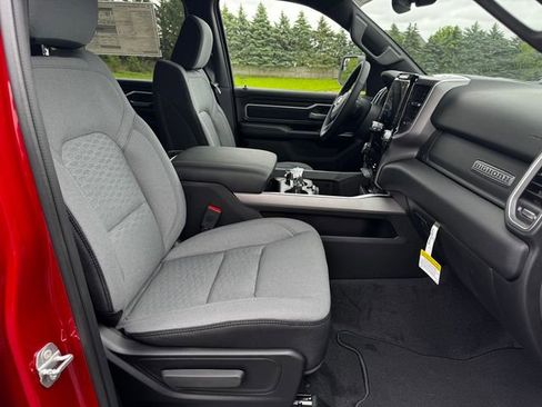 New 2026 RAM 1500 4x4 Crew Cab image 14